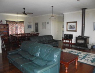 Eagle Outlook - Holiday Home - Accommodation Cairns 4