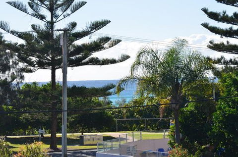 La Costa Motel - Accommodation Cairns 3