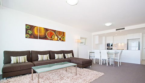 Kirra Surf Apartments - Accommodation Cairns 0