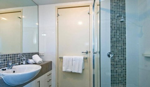 Aqualine Apartments - Accommodation Cairns 4
