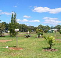 Yarraman Caravan Park - Accommodation Cairns