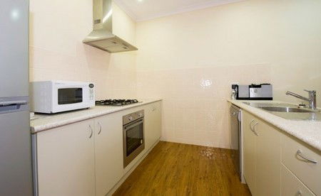 Kimberley Hotel - Accommodation Cairns 1