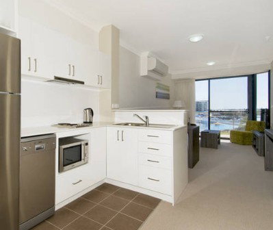 Quality Suites Crest Mandurah - Accommodation Cairns 2