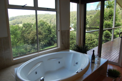 Ravensbourne Escape Holiday Cottages - Accommodation Cairns 3