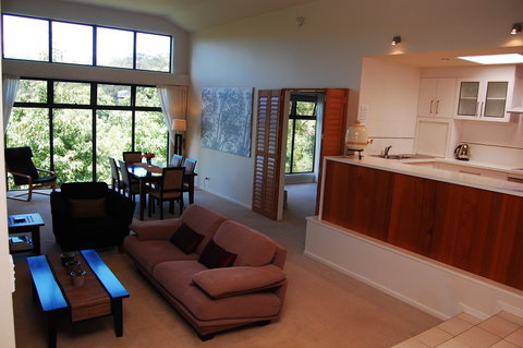 Ravensbourne Escape Holiday Cottages - Accommodation Cairns 5