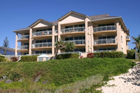 Golden Sea Apartments - Accommodation Cairns 5