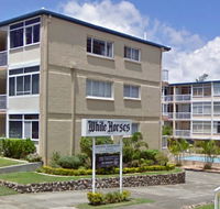 White Horses Apartments - Accommodation Cairns