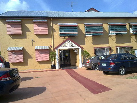 Avondale Private Hotel - Accommodation Cairns 0