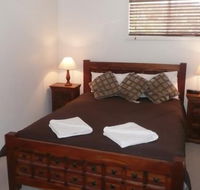 Beachside Holiday Units - Accommodation Cairns