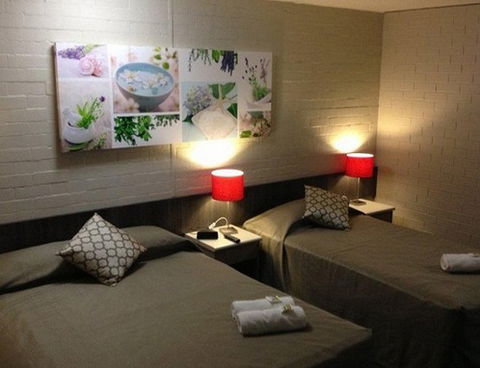 Browns Plains Hotel - Accommodation Cairns 2