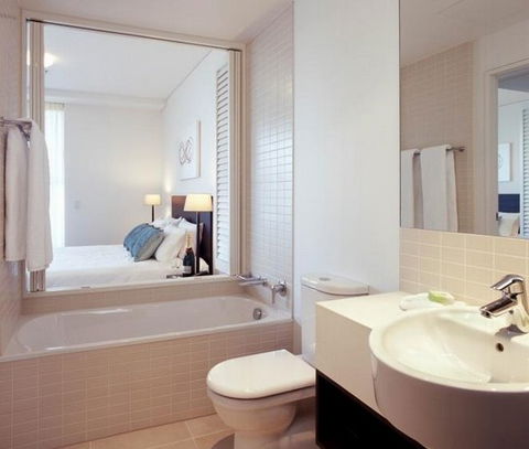 Cairns Harbour Lights Hotel - Accommodation Cairns 3