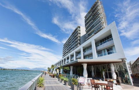Cairns Harbour Lights Hotel - Accommodation Cairns 5