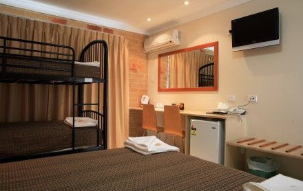 Emerald Central Palms Motel - Accommodation Cairns 3