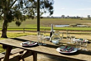 Colenso Country Retreat And Walker’s Cottage  - Accommodation Cairns 1