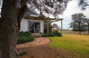 Colenso Country Retreat And Walker’s Cottage  - Accommodation Cairns 4