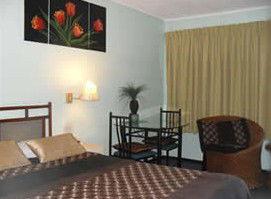 Raceways Motel - Accommodation Cairns 2