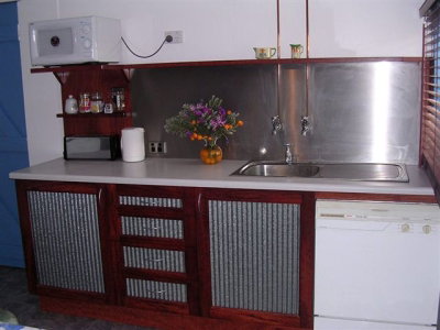 Dunalan Host Farm Cottage - Accommodation Cairns 2