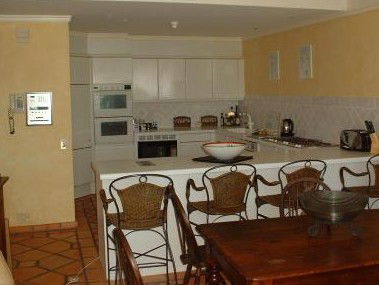 Sanctuary Cove Villas - Accommodation Cairns 5