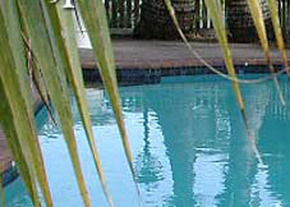 Shakespeare International Motel - Accommodation Cairns 1