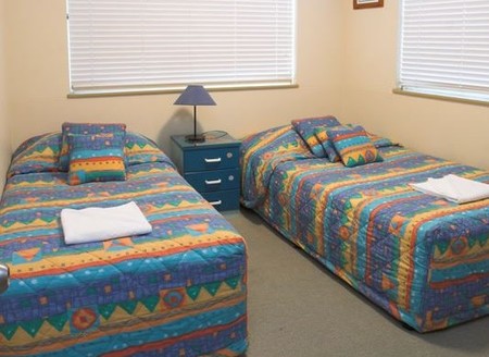 Coral Sea Apartments - Accommodation Cairns 2