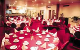 Regal Park Motor Inn - Accommodation Cairns 3