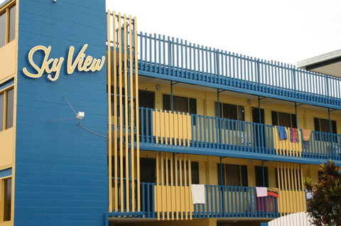 Sky View Coastal Luxury Units - Accommodation Cairns 0