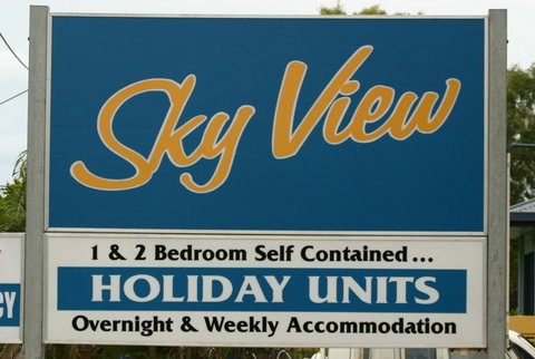 Sky View Coastal Luxury Units - Accommodation Cairns 4
