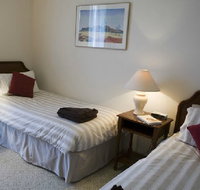 Hillsview Tourist Apartments - Accommodation Cairns