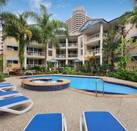 Surfers Beach Holiday Apartments - Accommodation Cairns