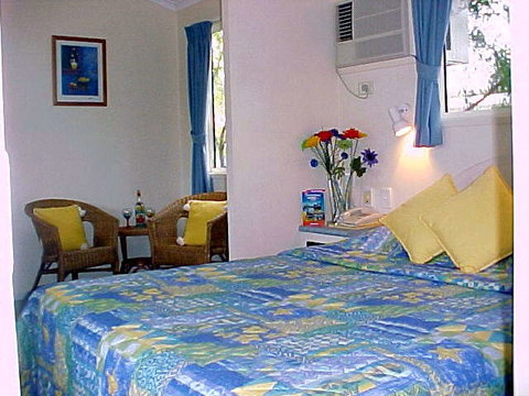 Bottle Tree Gardens Motel - Accommodation Cairns 1