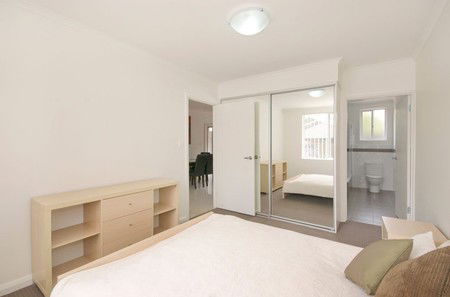 Hello Adelaide Motel + Apartments - Accommodation Cairns 1