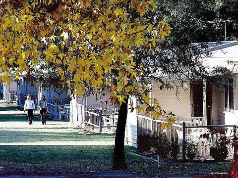 Lake Hume Resort - Accommodation Cairns 2