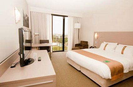 Holiday Inn Darwin Hotel - Accommodation Cairns 0