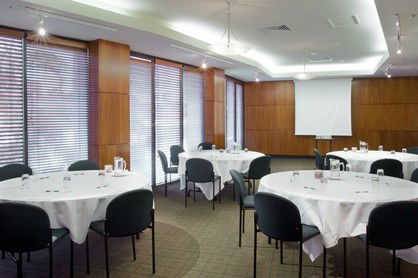 Holiday Inn Darwin Hotel - Accommodation Cairns 1