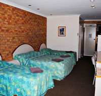 Albert Park Motor Inn - Accommodation Cairns
