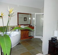 Airlie Waterfront Bed and Breakfast - Accommodation Cairns