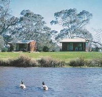 Compass Country Cabins - Accommodation Cairns