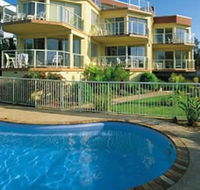 A Baywatch Apartments - Accommodation Cairns