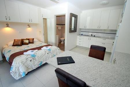 Shute Harbour QLD Accommodation Cairns