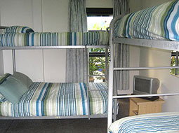 Boardrider Backpackers And Motel - Accommodation Cairns 0