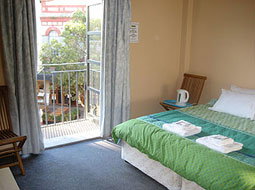 Boardrider Backpackers And Motel - Accommodation Cairns 1