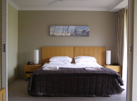 Paradise Island Resort - Accommodation Cairns 2