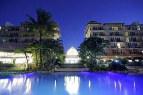 Novotel Cairns Oasis Resort - Accommodation Cairns 5