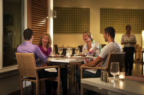 Novotel Cairns Oasis Resort - Accommodation Cairns 11