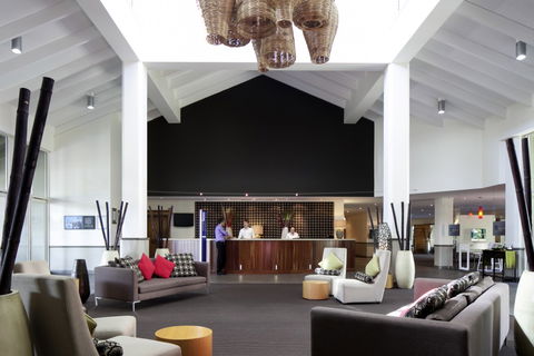 Novotel Cairns Oasis Resort - Accommodation Cairns 15