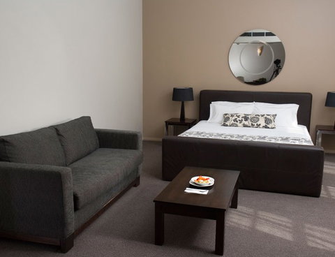 The Clarendon Hotel - Accommodation Cairns 3