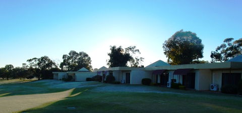 Comfort Inn Barmera Country Club - Accommodation Cairns 1