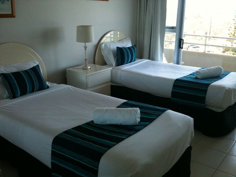 Zenith Apartments - Accommodation Cairns 6