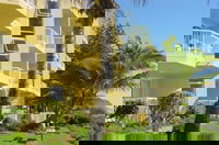 Surfers Horizons Apartments - Accommodation Cairns 3
