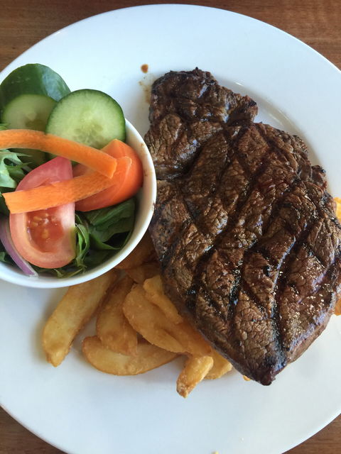 Friendly Inn Hotel - Accommodation Cairns 0